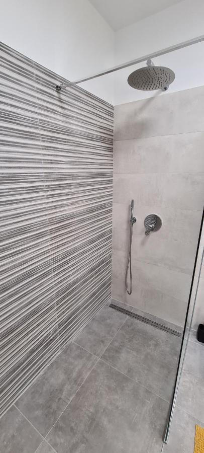 Next Door Apartment Maro & Ivan Njivice Ngoại thất bức ảnh